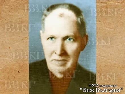 Aleksandar Krastnikov. Portrait published by See Bulgaria.